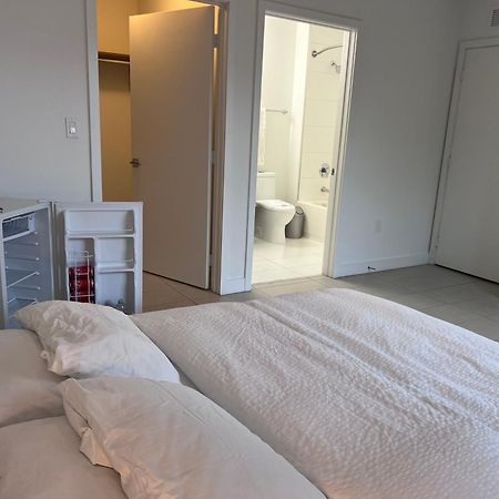 Master Bed Room In Calle Ocho Miami Esterno foto
